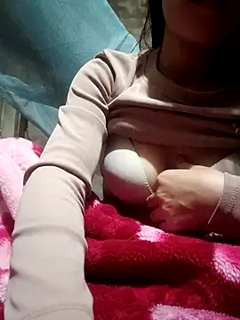 Snapshot of Dany6888 chatting on November 18, 11:36 am Dany6888 online show from November 18, 11:36 am