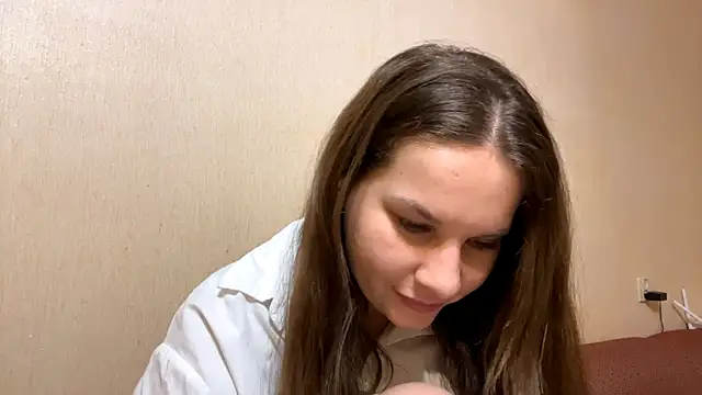 Luna Blossom online show from November 7, 9:53 am