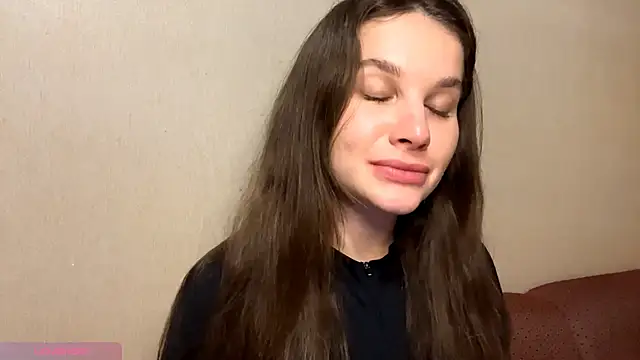 Luna Blossom online show from November 16, 2:39 am