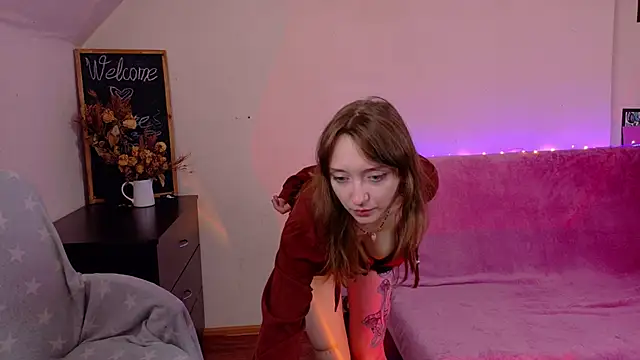 TinyMuse  online show from November 9, 9:40 am