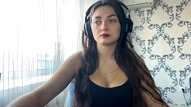 TwotyBright online show from November 4, 8:02 am