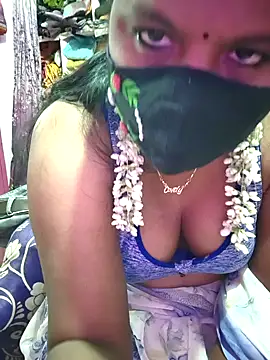 Snapshot of hyd_couple7878 chatting on November 7, 5:46 pm hyd couple7878 online show from November 7, 5:46 pm