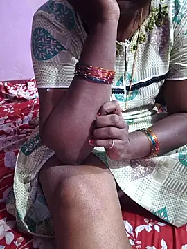 Snapshot of hyd_couple7878 chatting on November 10, 5:56 pm hyd couple7878 online show from November 10, 5:56 pm