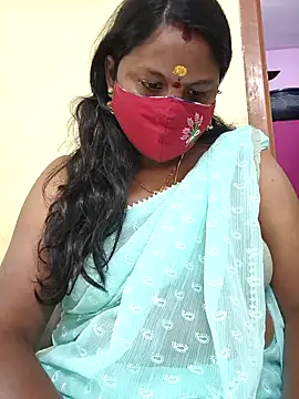 Snapshot of hyd_couple7878 chatting on November 28, 5:21 am hyd couple7878 online show from November 28, 5:21 am