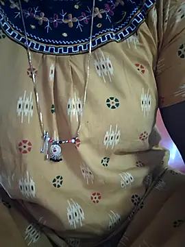 Snapshot of hyd_couple7878 chatting on December 20, 3:46 am hyd couple7878 online show from December 20, 3:46 am