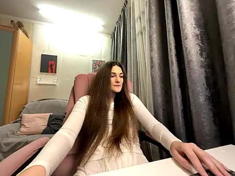 HelgaMun online show from November 25, 10:59 am