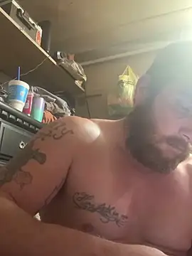 Snapshot of bkuterbach2015 chatting on December 15, 1:59 pm bkuterbach2015 online show from December 15, 1:59 pm