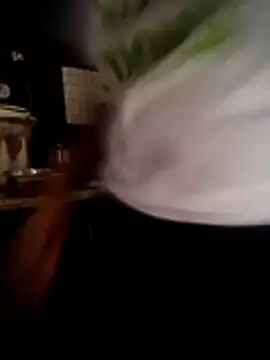 Snapshot of juicylips58 chatting on November 28, 1:25 pm juicylips58 online show from November 28, 1:25 pm