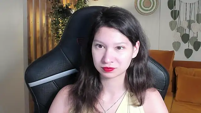 SaraDenars online show from December 3, 5:15 am