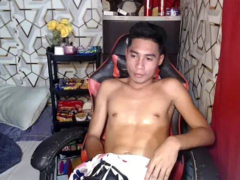 mrsexyteens online show from November 3, 1:45 pm