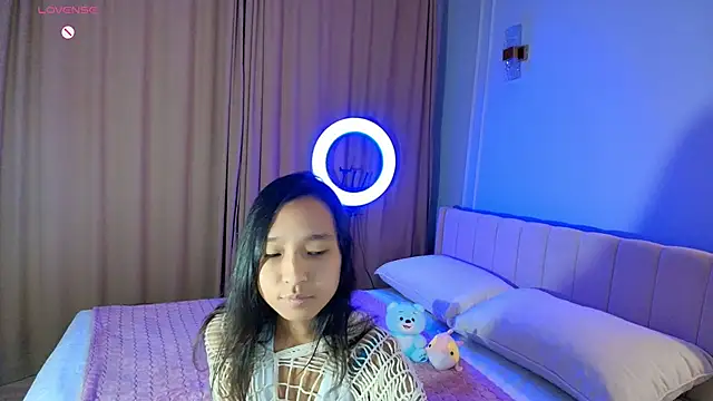 lihnpham online show from November 20, 1:50 am