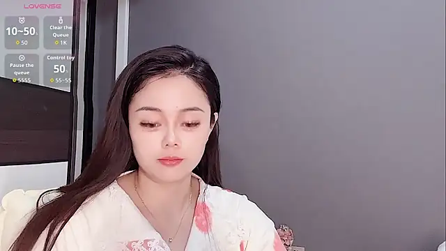 Yesenia- online show from November 22, 1:43 pm