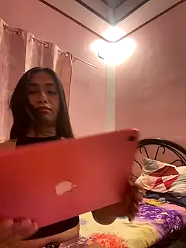 Philina thi online show from November 18, 3:05 pm