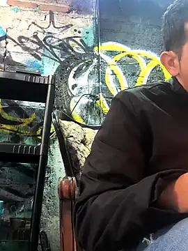 Snapshot of perr8886 chatting on December 15, 6:01 pm perr8886 online show from December 15, 6:01 pm