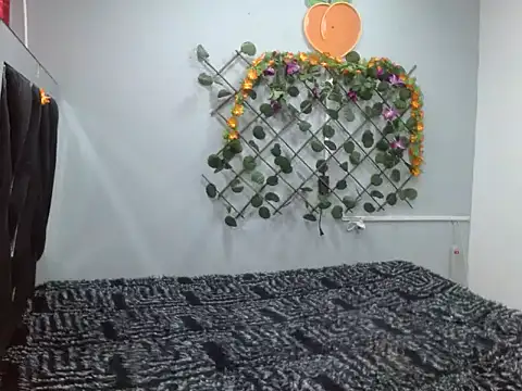 Andrea04 hot online show from November 13, 8:52 pm