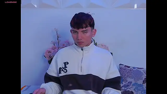 Oliver paris online show from November 28, 3:42 am