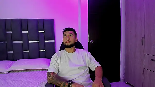 noah corvelle online show from November 9, 12:42 am