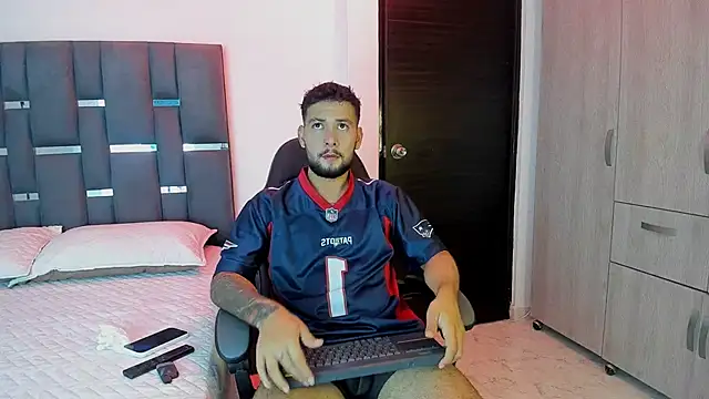 noah corvelle online show from November 10, 12:53 am