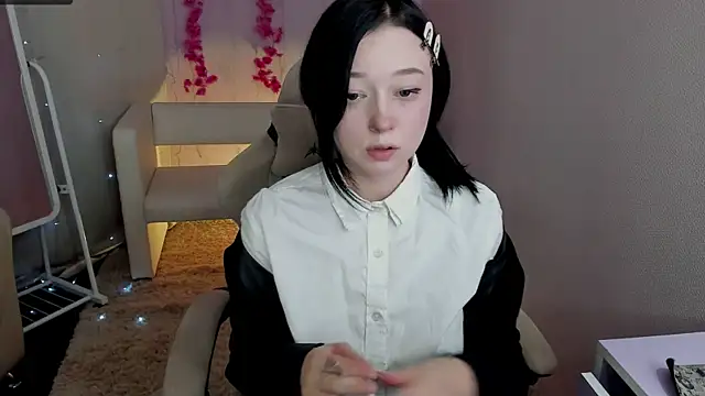 Hanako Rey online show from November 27, 1:35 pm