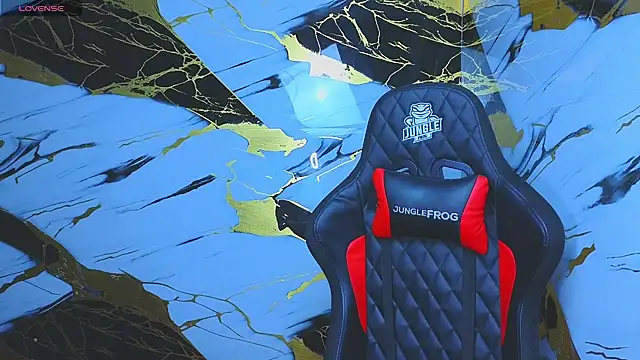 Snapshot of Suarezz10_ chatting on November 16, 2:33 pm Suarezz10 online show from November 16, 2:33 pm