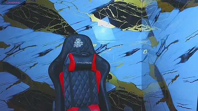 Snapshot of Suarezz10_ chatting on November 21, 4:38 pm Suarezz10 online show from November 21, 4:38 pm