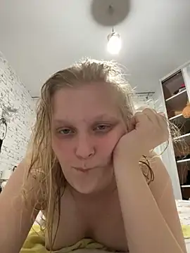 hotgoodgirll online show from December 1, 7:41 pm