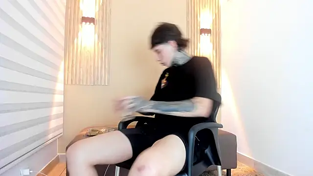 DANTE ARMSTRONG online show from November 29, 3:53 am