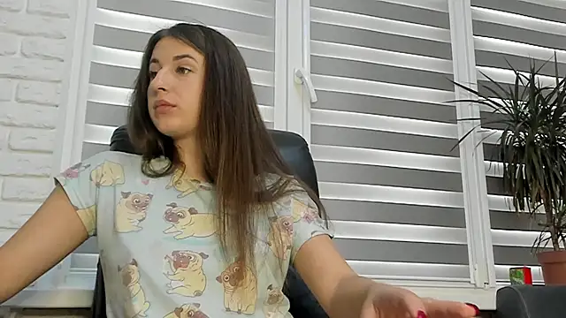 jessica kitti online show from November 14, 8:24 am