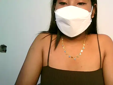 JENNY 20025 online show from November 9, 4:11 am