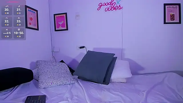 Ameliel1 online show from December 16, 4:01 pm