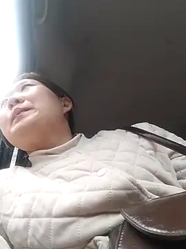 heeqqon online show from December 2, 4:40 am