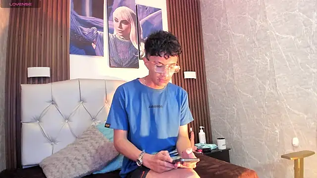 Elian Julian online show from November 28, 12:02 am