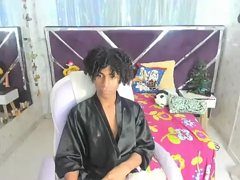 Santy bigcock 01 online show from November 14, 11:42 am