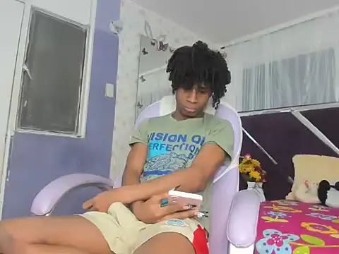 Santy bigcock 01 online show from November 26, 12:17 pm