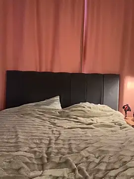 Snapshot of Meow_mere chatting on November 13, 11:31 am Meow mere online show from November 13, 11:31 am