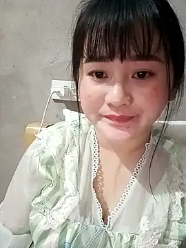 Snapshot of Anngela_18 chatting on November 11, 12:05 pm Anngela 18 online show from November 11, 12:05 pm