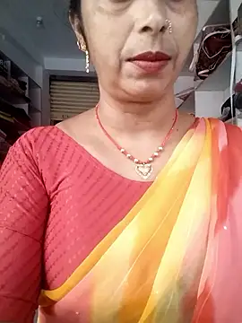 Snapshot of Hami705 chatting on November 12, 7:09 am Hami705 online show from November 12, 7:09 am