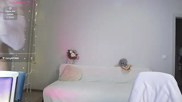 Snapshot of olliebells chatting on November 23, 3:12 pm olliebells online show from November 23, 3:12 pm