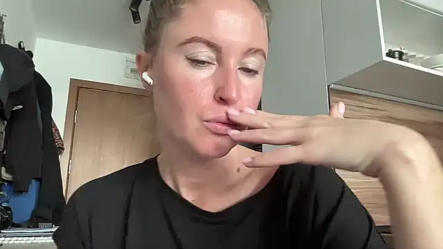 Ameli8 online show from November 9, 10:57 am