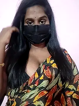 Keerthee  online show from November 17, 3:40 pm