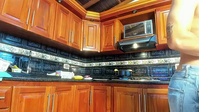 Belamiramill online show from November 15, 11:10 pm