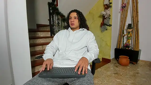 Belamiramill online show from November 18, 1:55 am