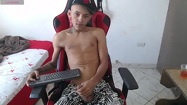 thebesthot online show from November 17, 5:30 pm