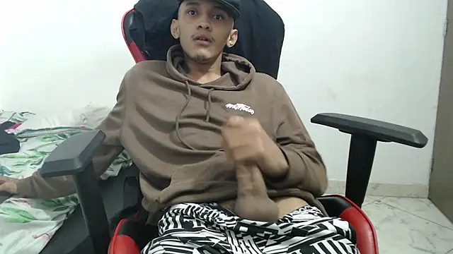 thebesthot online show from December 1, 8:19 am