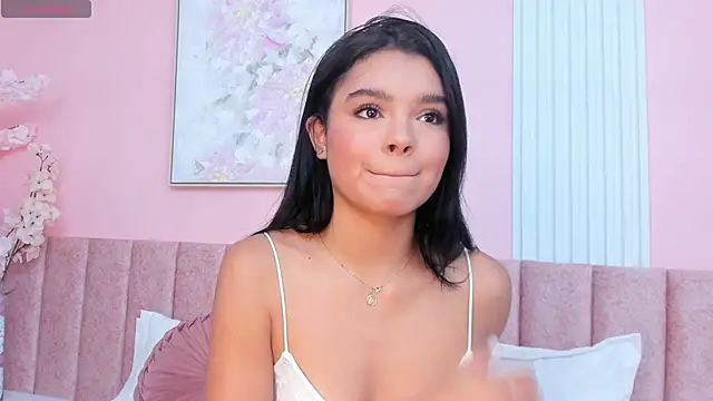 Isabelaclark  online show from November 24, 1:33 pm