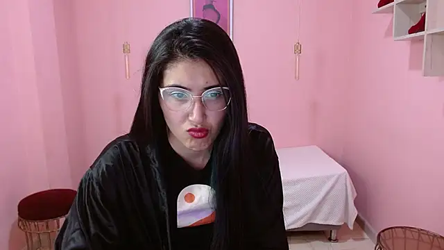 Violet raine  online show from November 14, 1:32 pm