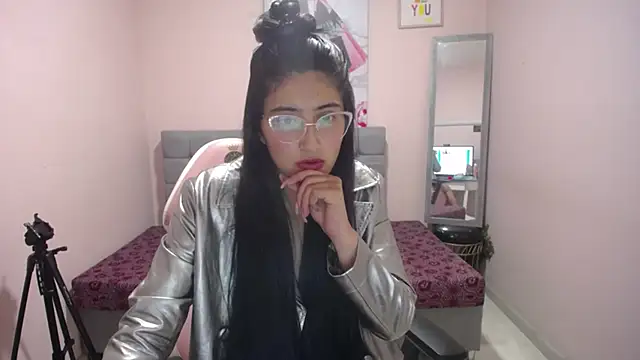 Violet raine  online show from November 25, 12:27 pm