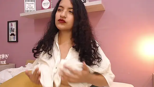 Snapshot of Wexler_Kim chatting on November 11, 4:01 am Wexler Kim online show from November 11, 4:01 am