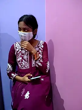 Snapshot of Student12th chatting on November 8, 4:40 pm Student12th online show from November 8, 4:40 pm