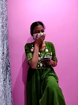 Snapshot of Student12th chatting on November 9, 3:32 pm Student12th online show from November 9, 3:32 pm